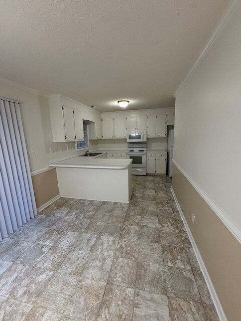 Foto del edificio - 3987 Sterling Pointe Dr