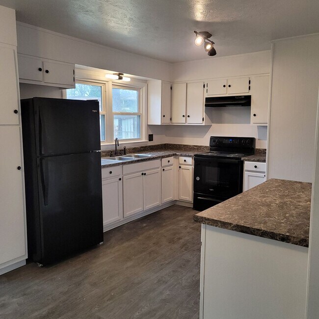 Foto del edificio - 5349 Silver Pine Dr