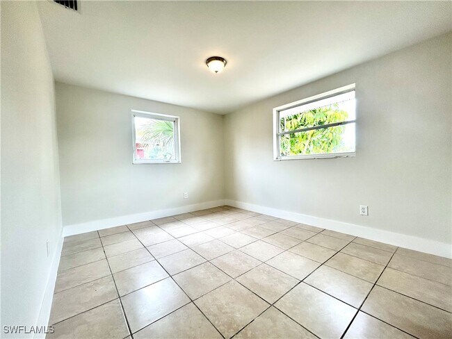 Building Photo - 1416 Lura Ave