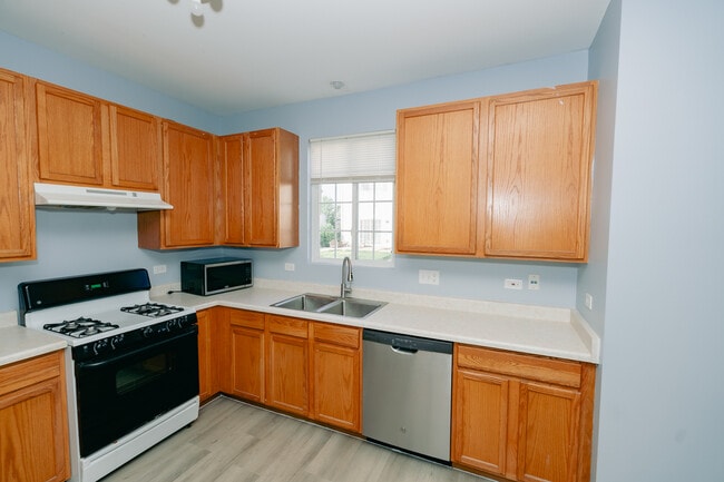 Building Photo - 1136 Coneflower Dr