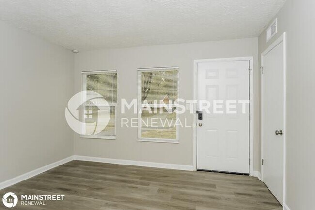 Foto del edificio - 5205 Rural Way, Louisville, KY 40218