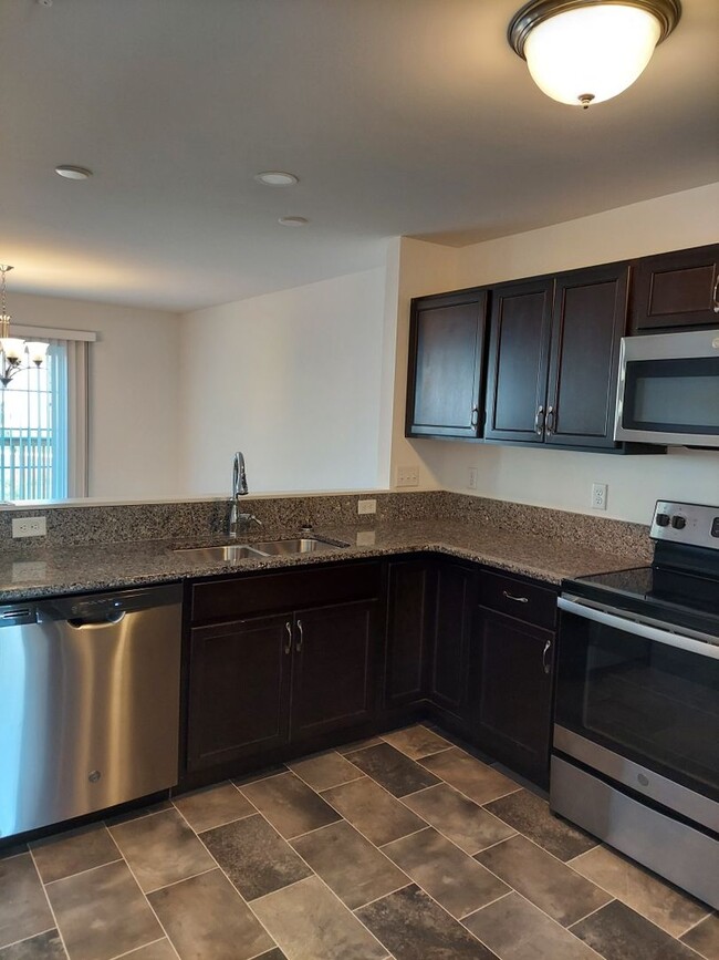 Foto del edificio - Margarets Grove 3 bedroom, 2.5 bath Townhome