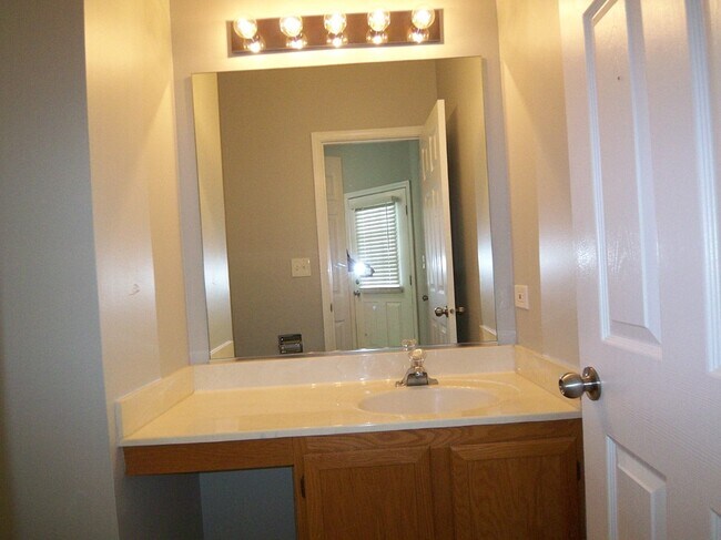 Building Photo - 298 Meribel Ct