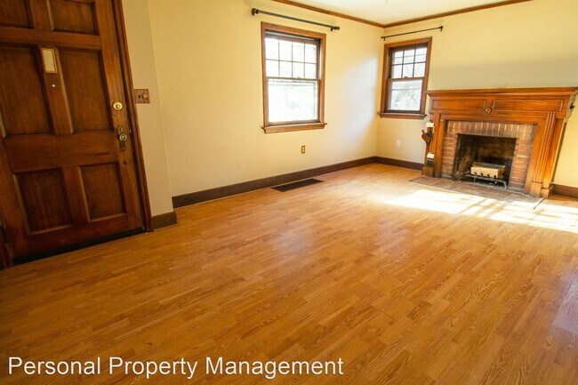 Foto del edificio - 3 br, 1.5 bath House - 614 E. 24th St