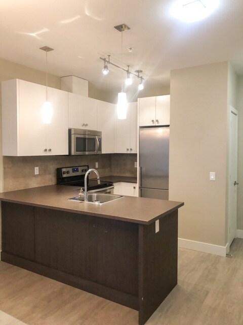 Photo du bâtiment - 44565-44565 Vandell Dr