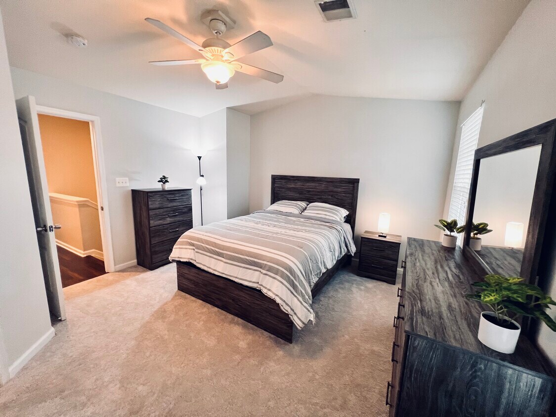 Foto principal - 4148 Strawbridge Ct