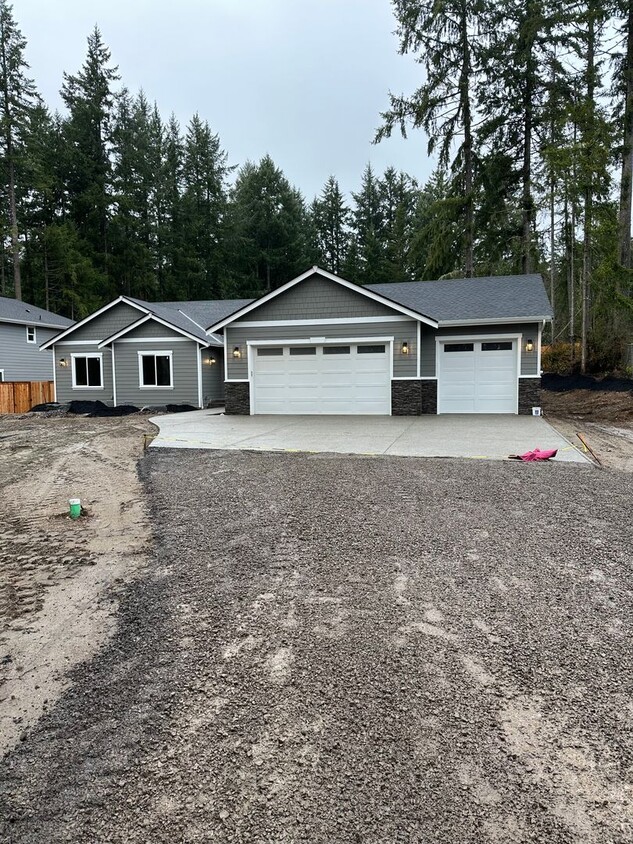 Primary Photo - New Construction Gig Harbor Single Level 3...