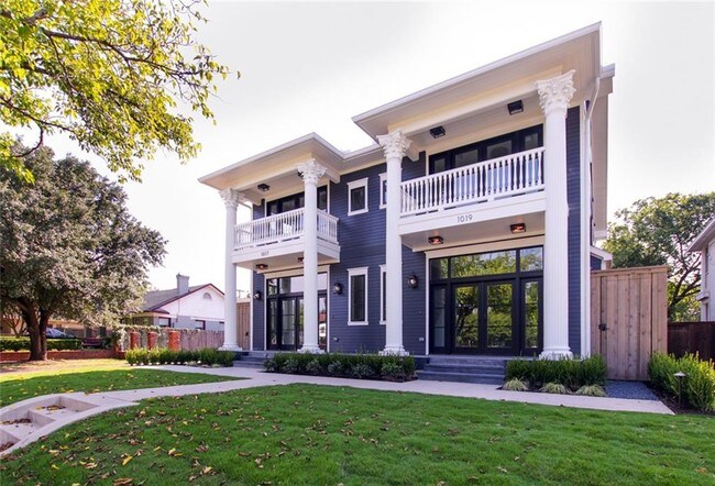 Building Photo - 1017 N Bishop Ave