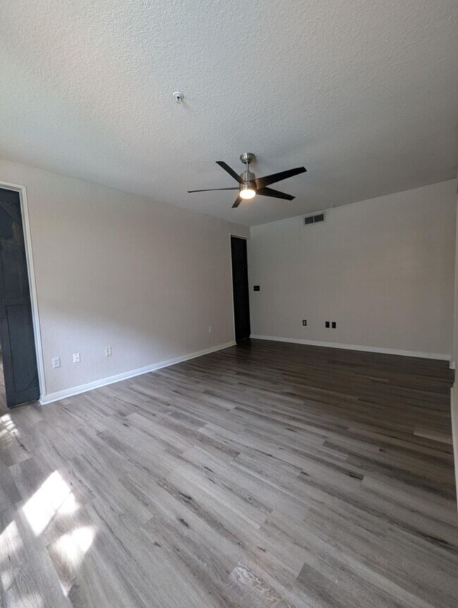 Building Photo - Must see! First floor, updates throughout!...