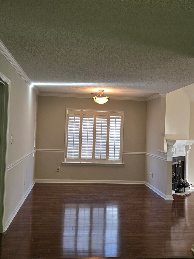 Foto del edificio - Impeccable Home in Gorgeous Neighborhood