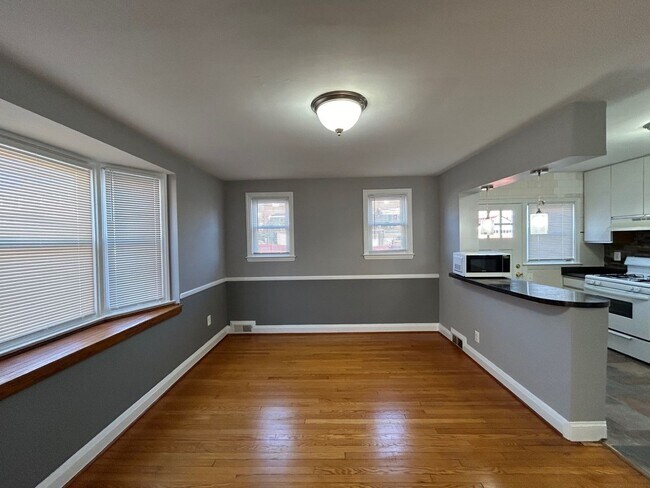 Foto del edificio - 5006 Lindsay Rd