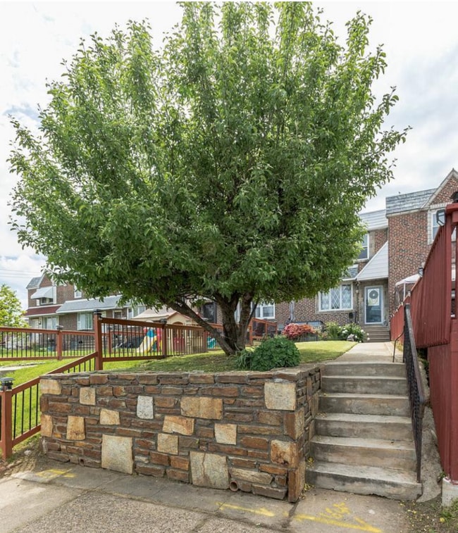 Photo - 4310 I St Townhome