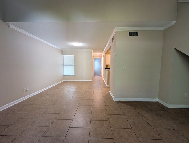 Building Photo - AVAILABLE NOW!! 2/2 in Whispering Pines - Close to shopping, restaurants, I-295, NAS and Orange Park
