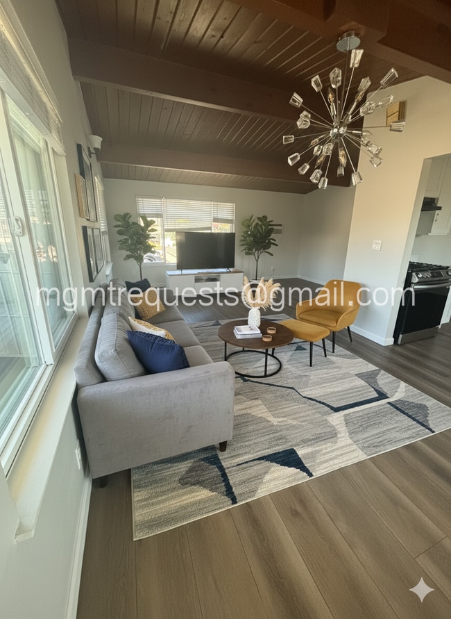 Photo - 622 Pine Ave Apartment