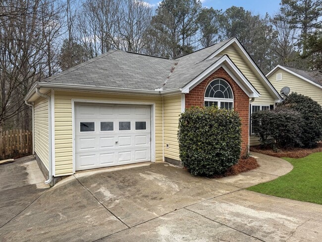 Building Photo - East Athens 3br House - FOR RENT