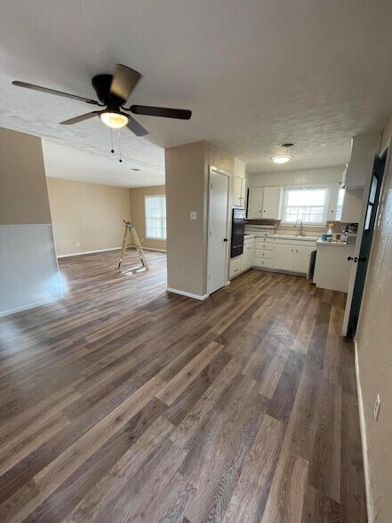 Foto del edificio - 5102 39th St