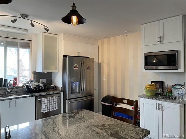 Building Photo - 341 Cuchara St