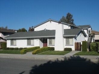 Building Photo - 1531 Gabilan Dr