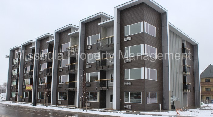 Primary Photo - 210 N California St