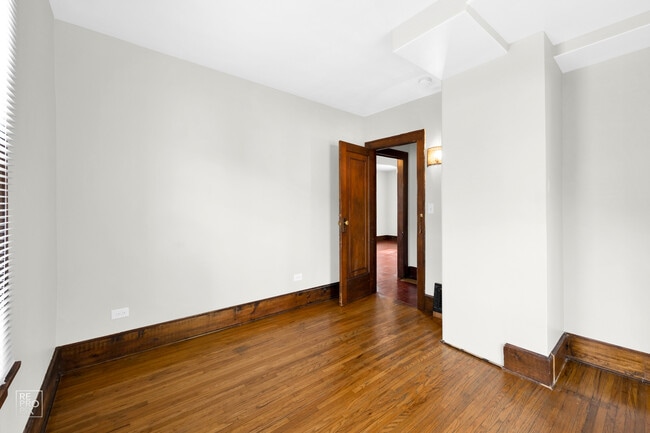 Building Photo - 1009 Prairie St
