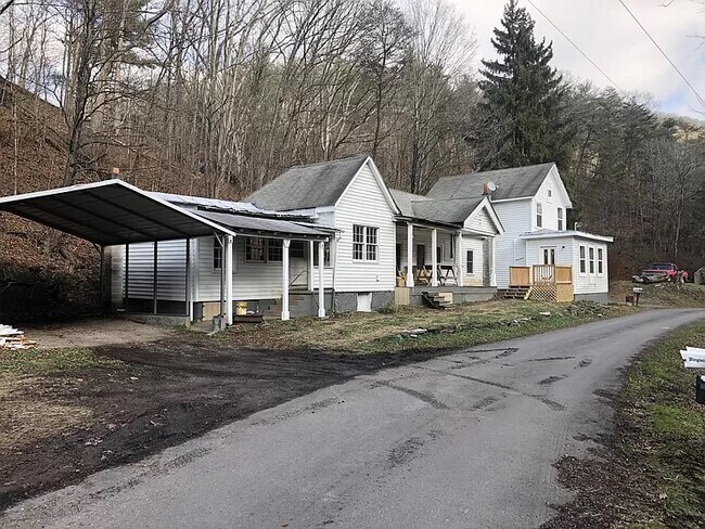 Foto del edificio - 5124 Big Ridge Rd