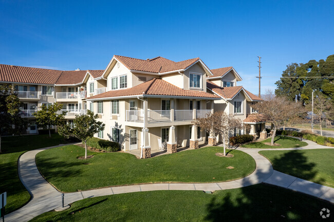 Building Photo - The Bonaventure