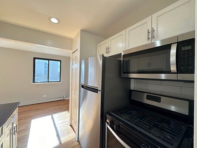 Foto del edificio - 6954 N Sheridan Rd