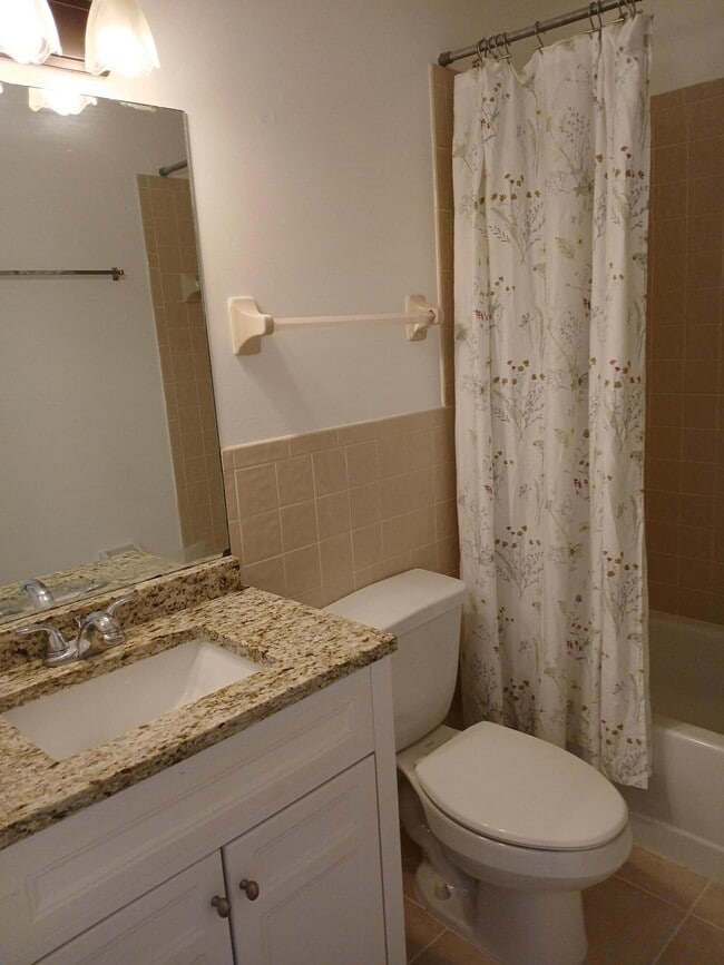 Building Photo - 8743 Sol Ter