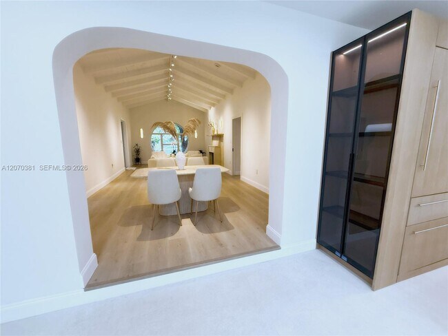 Foto del edificio - 775 NE 76th St