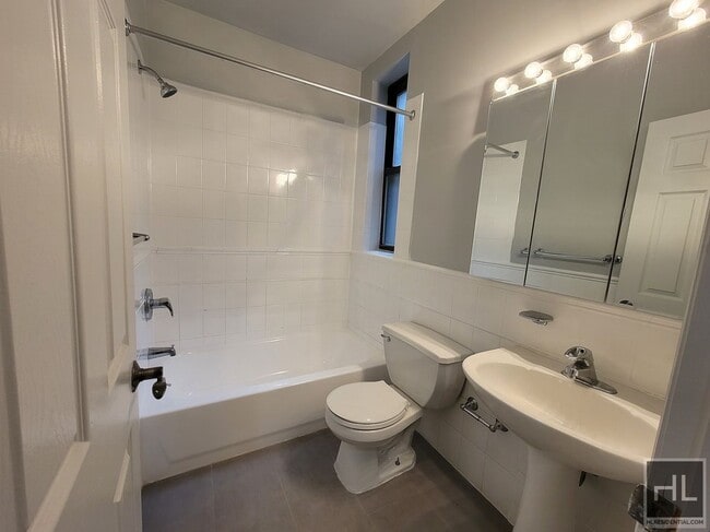 Building Photo - East 18th Street