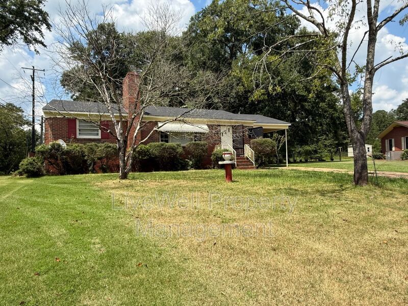 Foto principal - 1005 Cook Dr