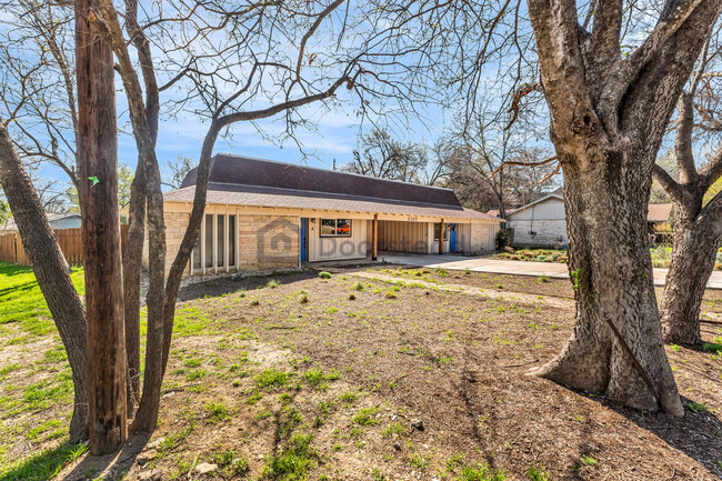 Building Photo - 6209 Reicher Dr