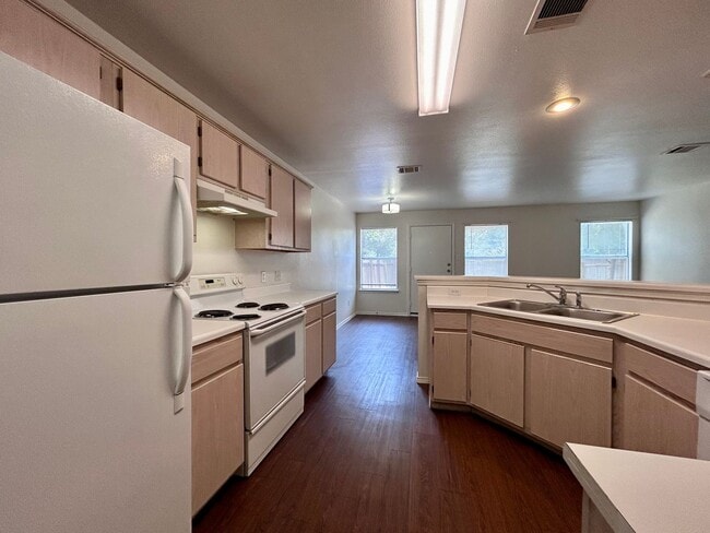 Building Photo - 9703 Nightjar Dr