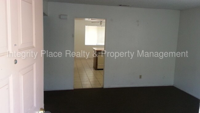 Foto del edificio - Nice apartment with 1 car garage