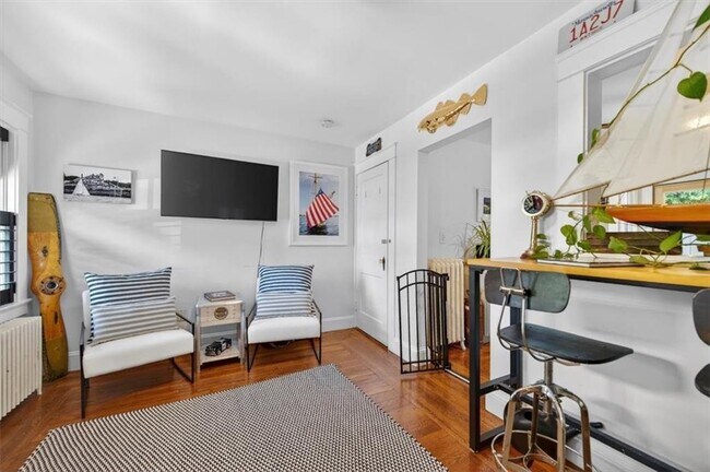 Foto del edificio - 494 Thames St St
