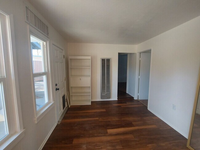 Foto del edificio - Quaint home walking distance to Covington ...