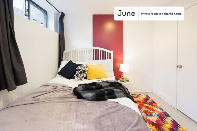 Foto del edificio - Cozy Private ROOM in Fort Greene