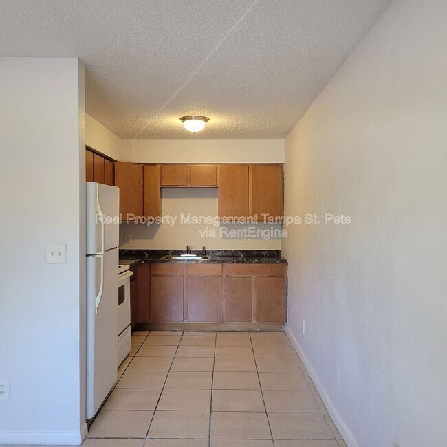 Building Photo - 8429 N 39th St