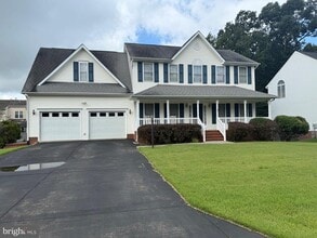 Building Photo - 10112 Fullerton Ct