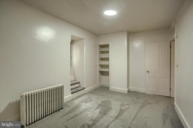 Foto del edificio - 310 S Market St