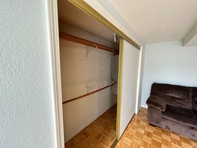 Foto del edificio - 184 Linden Ave