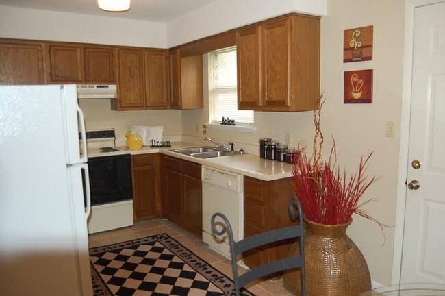 Foto del edificio - 208 Squirrel Haven Rd