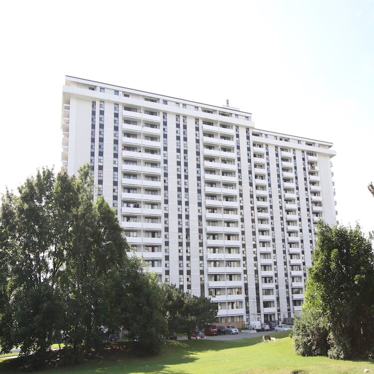 Building Photo - 200 Gateway Blvd