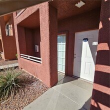 Building Photo - 4730 E Craig Rd