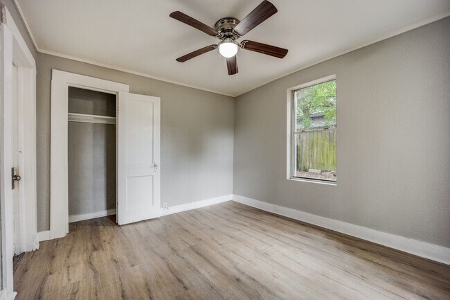 Foto del edificio - Freshly Updated 2 Bedroom House