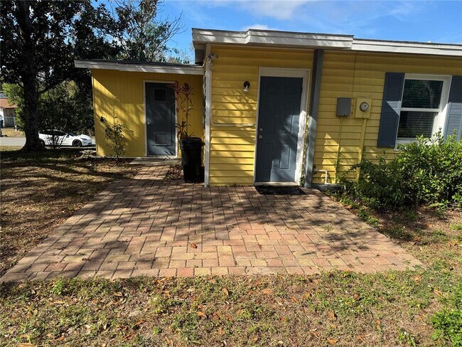 Foto del edificio - 6315 Treehaven Dr