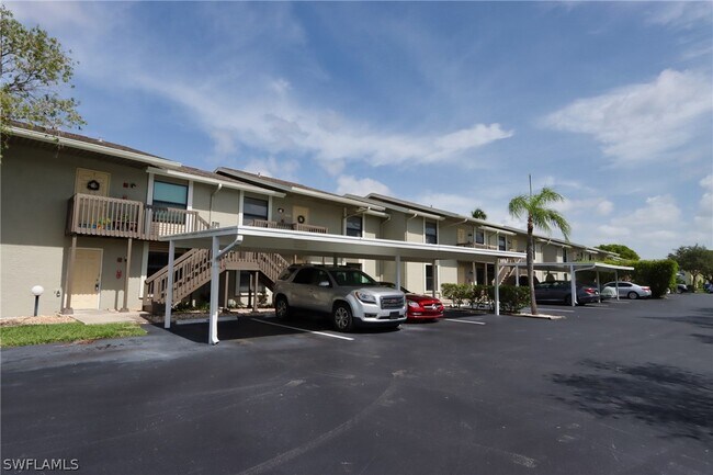 Building Photo - 4708 SW 8th Pl