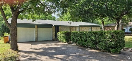 Building Photo - 11307 Hilltop St