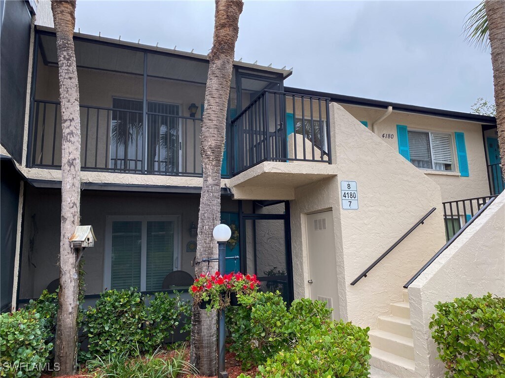 Foto principal - 4180 Looking Glass Ln