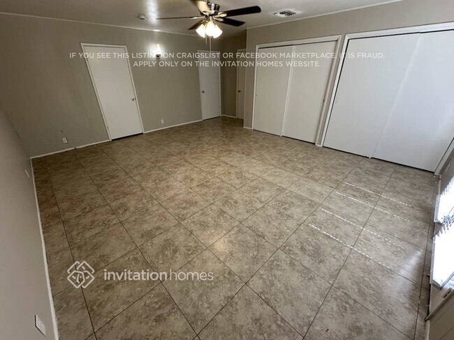 Foto del edificio - 3737 W Lawrence Rd